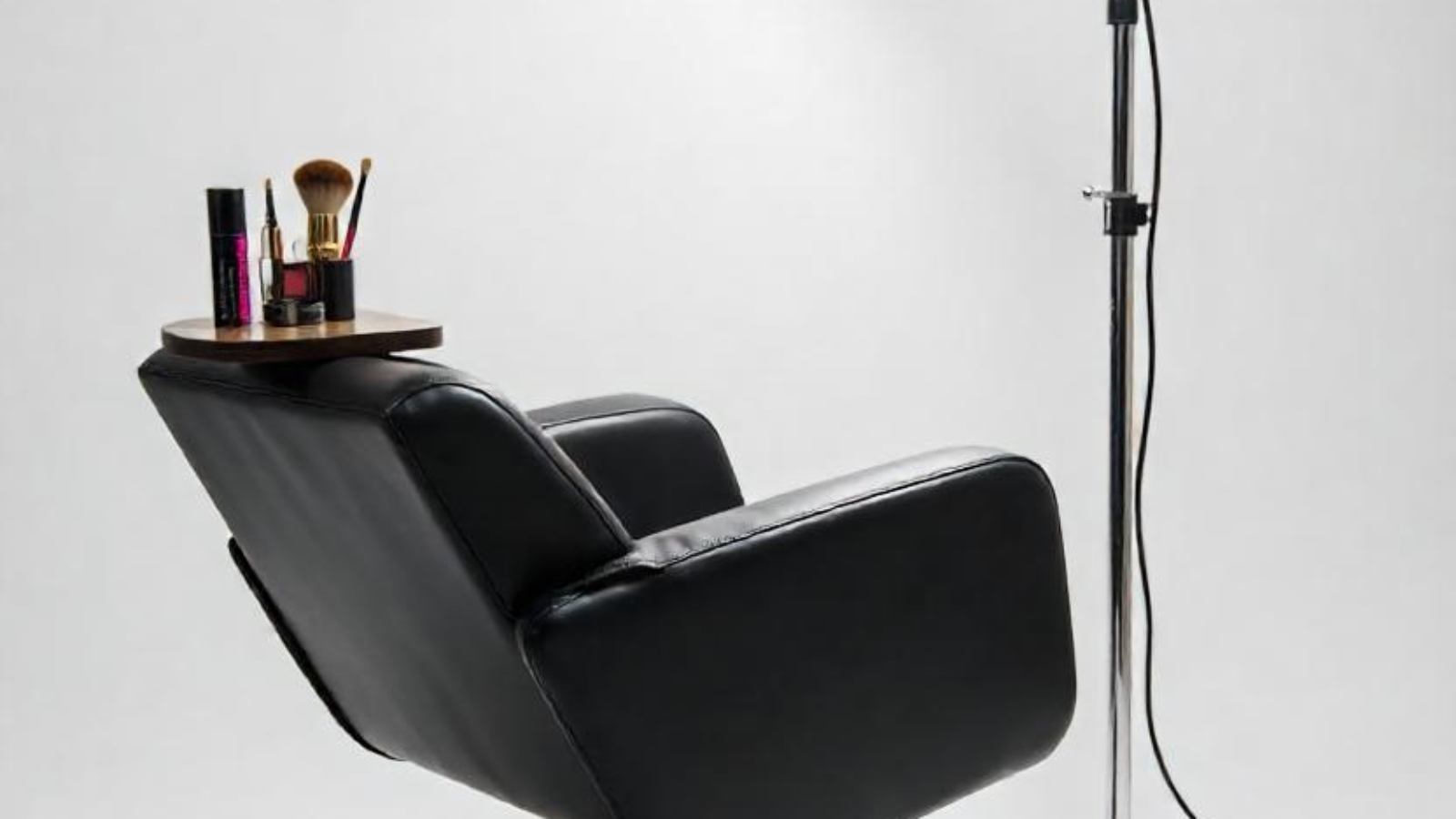 chair-with-makeup-brushes